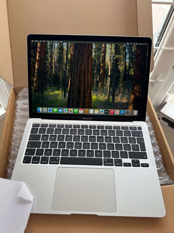 13-inch MacBook Air ~ (2020, Apple M1 8-Core Chip, Silver) ~ Fair Apple