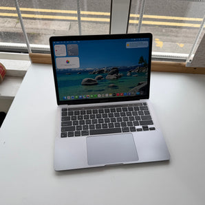 4304 - MacBook Pro 13" 2020 ~ M1 8C GPU, 8GB, 256GB Space Gray