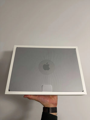 NEW 16-inch MacBook Pro ~ Apple M1 Max 10-Core 24-Core, 32GB RAM, 512GB SSD, UK Apple