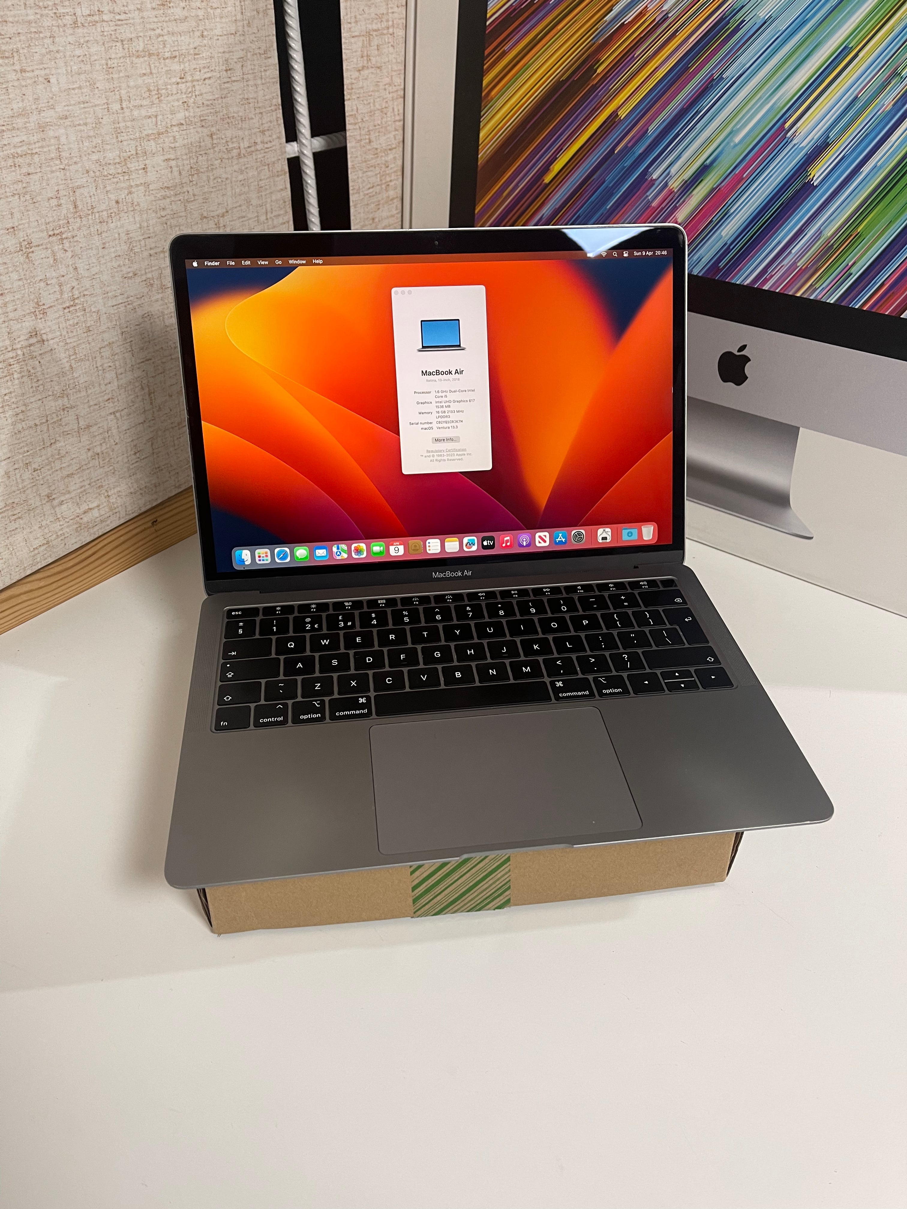 13-inch Macbook Air Retina ~ (2019, Core i5 1.6GHz up to 3.6GHz
