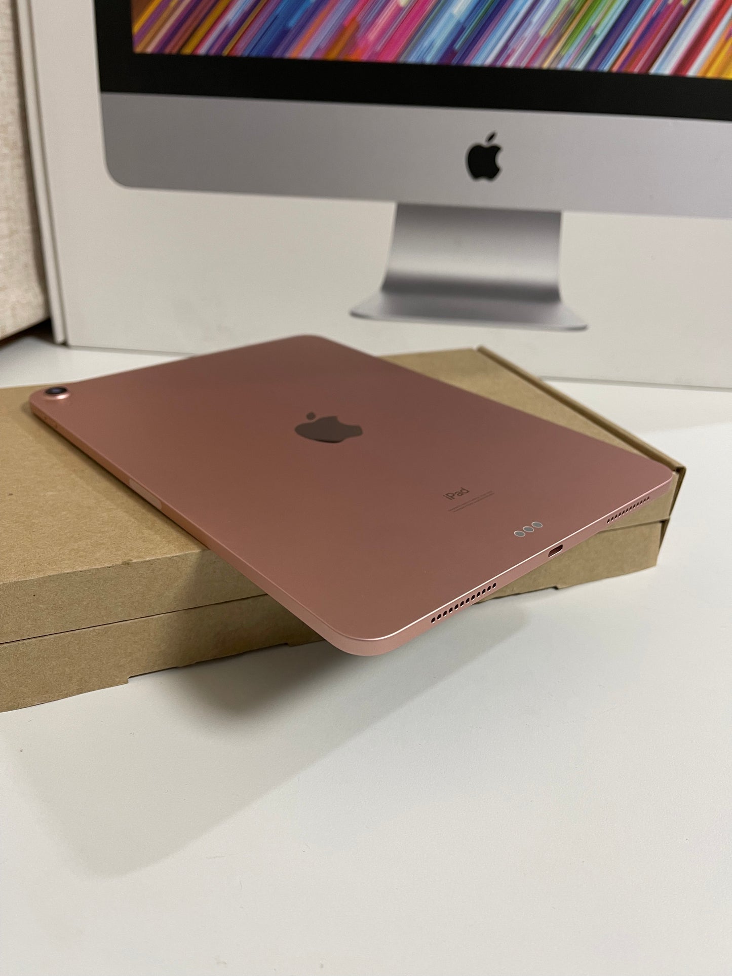 Apple iPad Air Wi-Fi 64GB - Rose Gold (4th Generation)