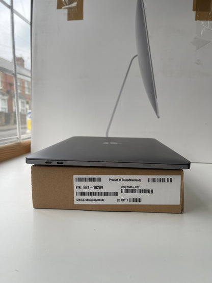 13-inch Macbook Pro Retina (TouchBar) ~ (Top Spec 2019, [4-Core 8-Threads] Core i7 2.8GHz up to 4.7GHz)